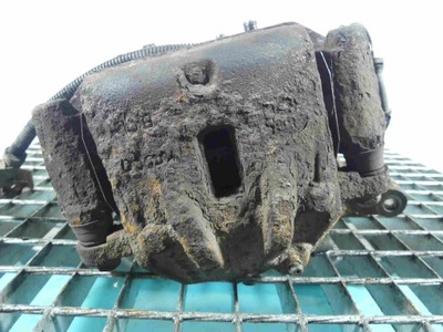 Супорт перед правий kia carens ii 2.0 crdi фото №1