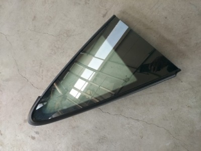 Porsche 911 991 скло кузовна правий задня фото №1