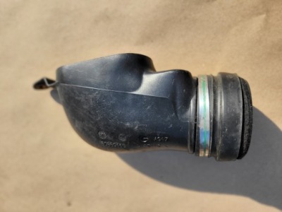 Шланг труба воздуха колено lancia thesis 3.0 b оригинальный номер 60669445 фото №1