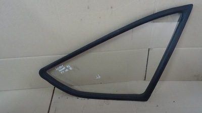 Vw passat b2 стекло треугольник правый задняя фото №1