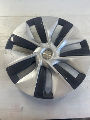 Kołopak tesla y 19 cali 1044235-00-b фото №1