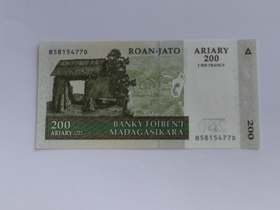 [B0155] Madagaskar 200 ariary 2004 r. UNC