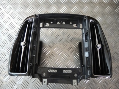 Volvo xc60 ii d4 рамка дисплея 31477274 фото №1