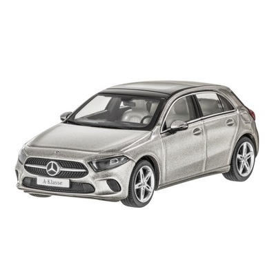 MERCEDES CLASE A W177 MODELO COCHE 1:43 CON  