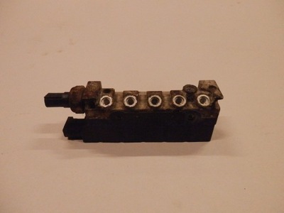 Mercedes s-klasa w220 розподільник airmatic 2203200258 фото №1