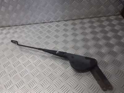 Рычаг дворники правый перед mercedes w203 a2038201944 фото №1