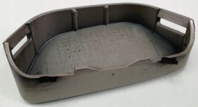 Заглушка розпилювача ліва 702 mercedes w210 фото №1