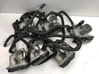 Toyota yaris iii 1,5 hybr дроссельная заслонка 22030-47040 фото №1