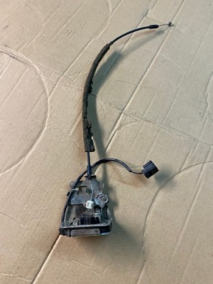 Нижний засов замок задних правых дверь renault master iii opel movano b фото №1