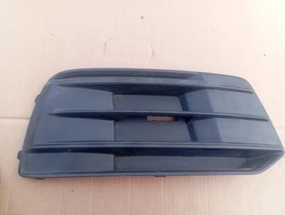 Audi q5 решётка бампера решётка  заглушка правая s-line противотуманной фары фото №1