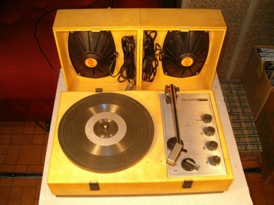 WG-552 Foni Combo gramofon ze wzmacniaczem Unitra Fonica versja I beżowy