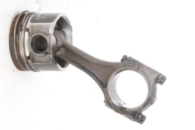 Nissan cabstar 2.7 td 8v 90km поршень с шатун фото №1