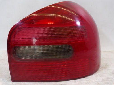 Лампа задня задня права audi a3 8l фото №1