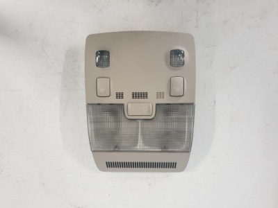 Audi a4 b6 04r лампа освітлення кабіни фото №1