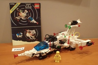 LEGO SPACE 6780 XT-Starship