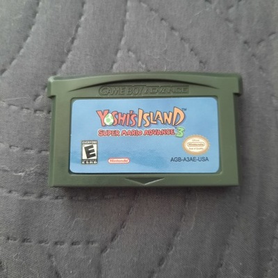 Gra Yoshi's Island Nintendo Game Boy Advance