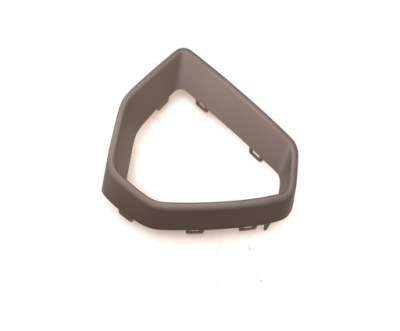 Audi q3 f3b 18-20 рамка решітка бампера фото №1