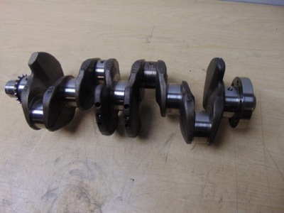 Wał коленчатый mitsubishi outlander ii 2.0 did bsy фото №1