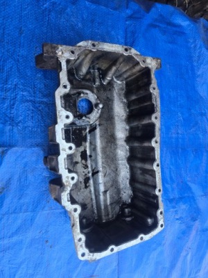 Поддон масляная 03g103603 vw passat b6 2.0 tdi фото №1