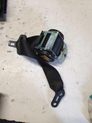 Bmw x1 e84 607051100 pas безпеки лівий задня фото №1