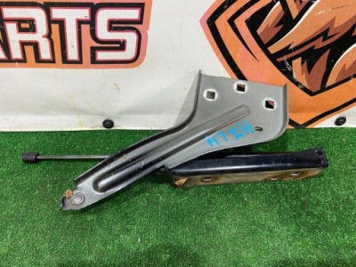 Петля капот лівий перед jaguar f-pace x761 hk83-16800-ad фото №1