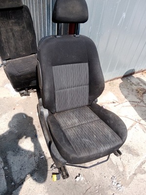 Сидіння пасажира правий перед peugeot 207 3 двері фото №1