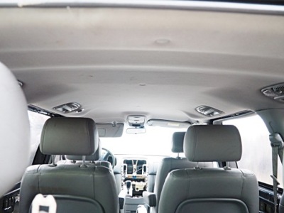 Kia carnival 2001-06 стеля світла бежева фото №1