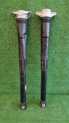 Vw troc t-roc 5q0513049hr амортизаторы задняя комплект фото №1