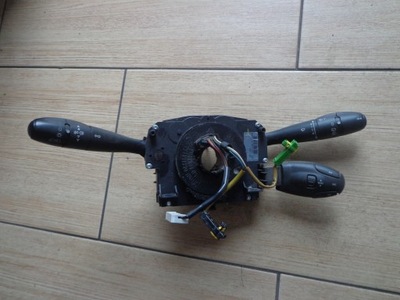 Peugeot 207 08r. перемикач pod кермо фото №1