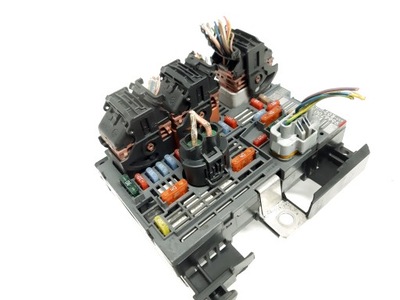 Модуль bsm r02 9666700180 peugeot 407 citroen c5 iii фото №1