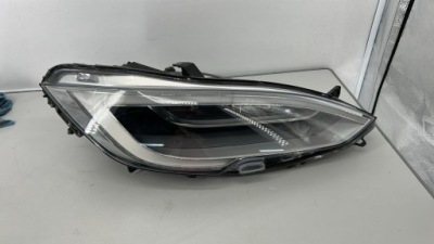 Tesla s рестайлинг  фара правый перед full led 105357500c фото №1