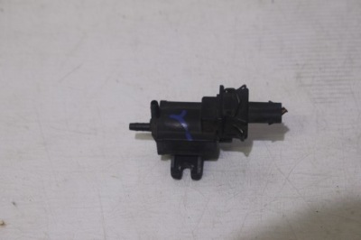 Клапан вакуумa seat toledo ii 1.8 037906283b фото №1