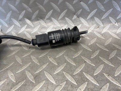 Помпа распылителя + штекер chevrolet trax opel mokka оригинал фото №1