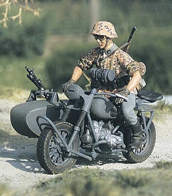 1:35 Niemiecki motocyklista M MODEL 35035