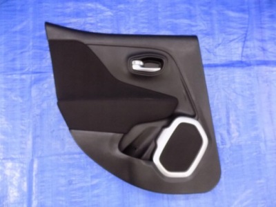 Обшивка дверь левый задняя jeep renegade 2,0 mjt 14- фото №1