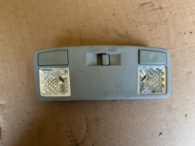 Лампа потолочный кабины mazda 6 gg 2005-2009 фото №1