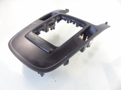 Audi a4 b8 рамка средняя 8k0864261 фото №1