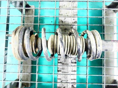 Амортизатор задняя левый nissan almera n15 фото №1