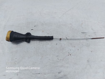 Щуп заливна горловина кришка щуп оливи 2.0 dci 8200825703 фото №1