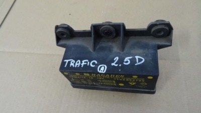 Trafic i 1 2.5 d реле блок керування свічка фото №1