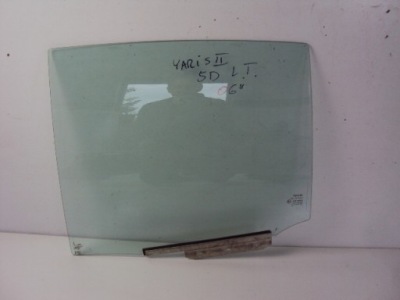 Стекло левый задняя toyota yaris ii 5d 2005-2011 фото №1