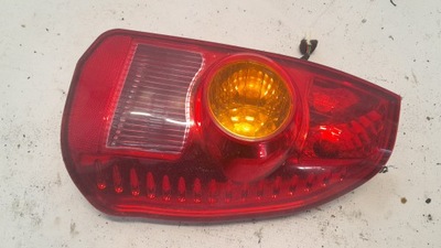 MITSUBISHI SPACE STAR RESTYLING FARO DERECHA PARTE TRASERA PARTE TRASERA DERECHA MR913174  