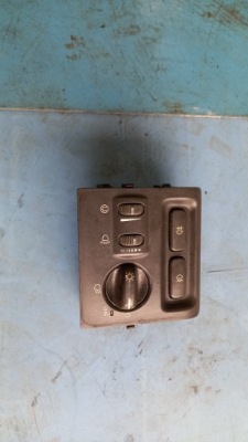 Перемикач світла volvo v40 1.8b 01r 30613945 фото №1