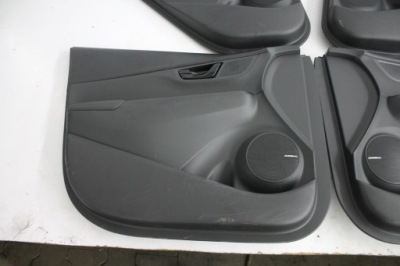 Обшивка двері лівий перед europa hyundai kona 17- фото №1