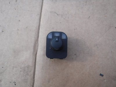 Перемикач дзеркал audi 8e0959565 фото №1