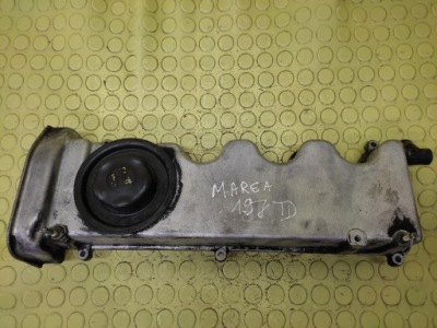 Fiat marea 1.9 jtd крышка клапанов 46520224 фото №1