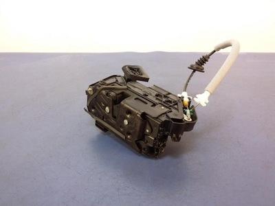 Skoda rapid liftback замок дверь задняя правый 7pin фото №1