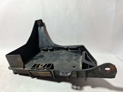 Ford explorer 2000 полиця акумулятор фото №1