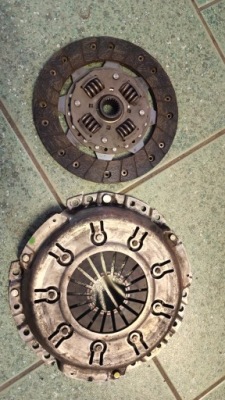 Сцепление диск прижим toyota avensis corolla verso ii 1.8 vvt фото №1