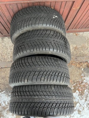 Bridgestone Blizzak LM001 225/40R18 92 V (XL) * - BMW 